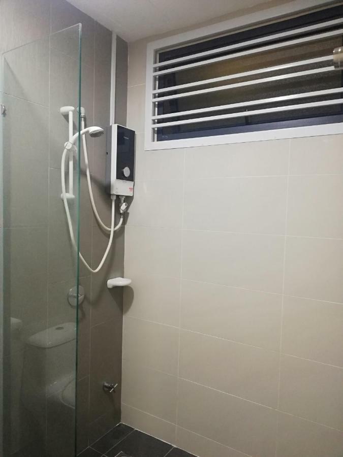 The Raffles Suites Johor Bahru Exterior foto
